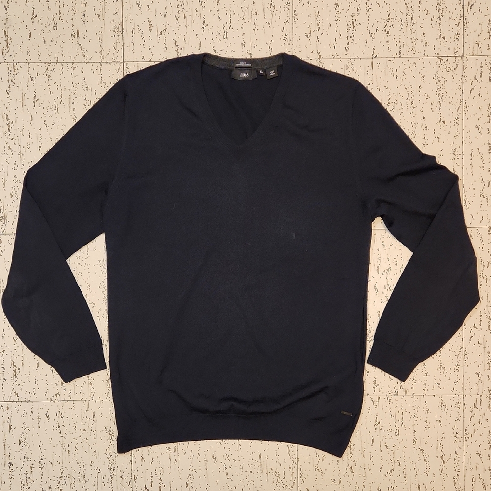 Hugo Boss Navy Blue Extra Fine Merino Wool Knit V-Neck Slim Fit Pullover Sweater